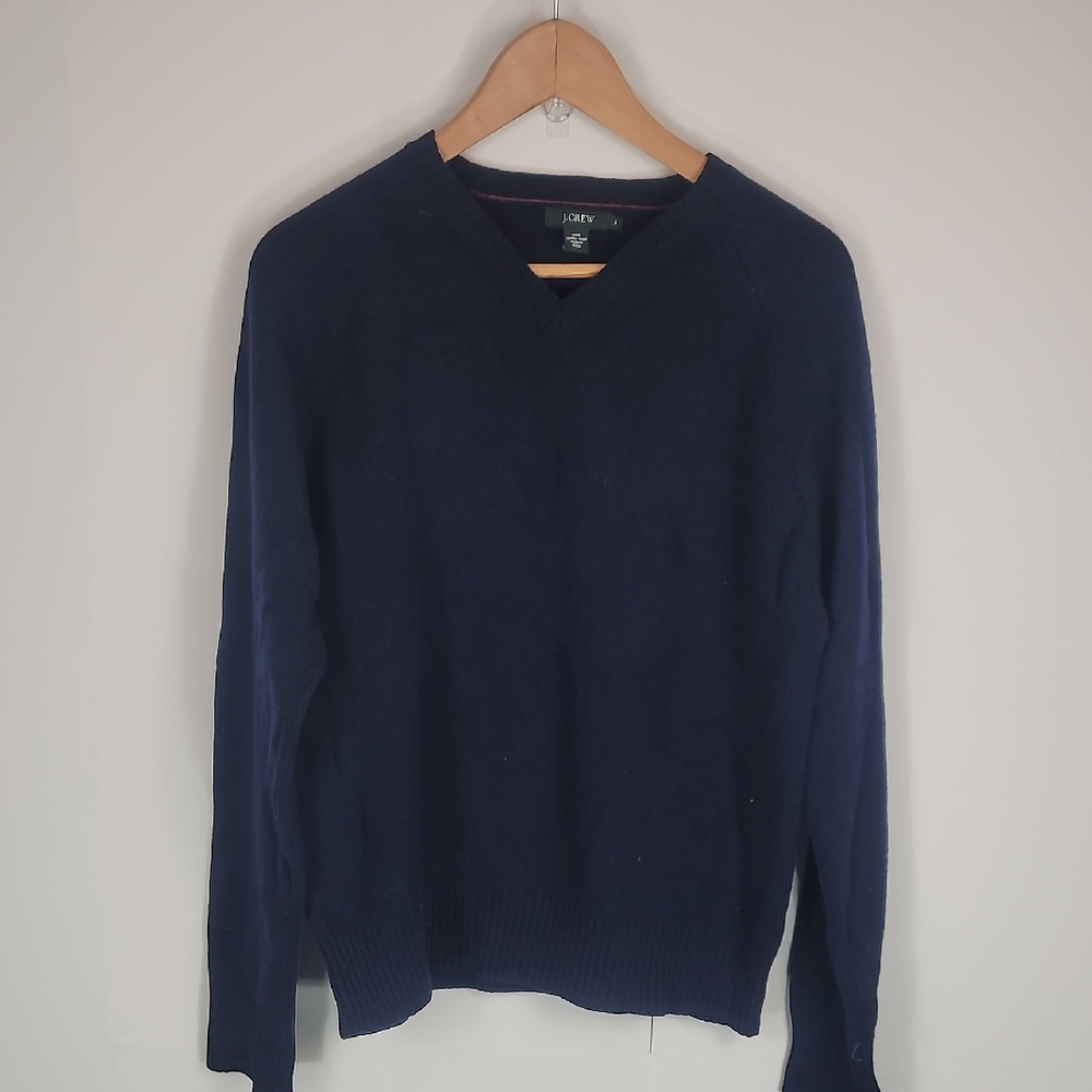 J. Crew Men's Lamb's Wool Deep Blue Navy V-Neck Sweater